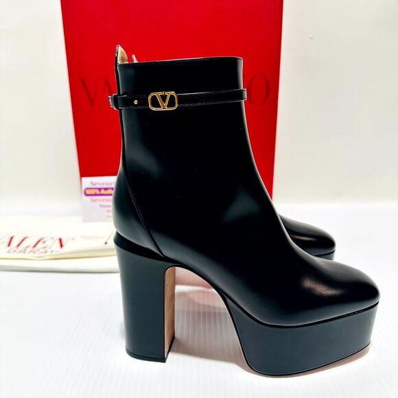 NIB Valentino Garavani Tan-Go 37 US 7 Platform Ankle Boots Black Leather $1,870 - Picture 7 of 16